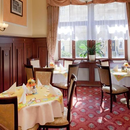 Spa Hotel Cajkovskij Karlovy Vary Ngoại thất bức ảnh