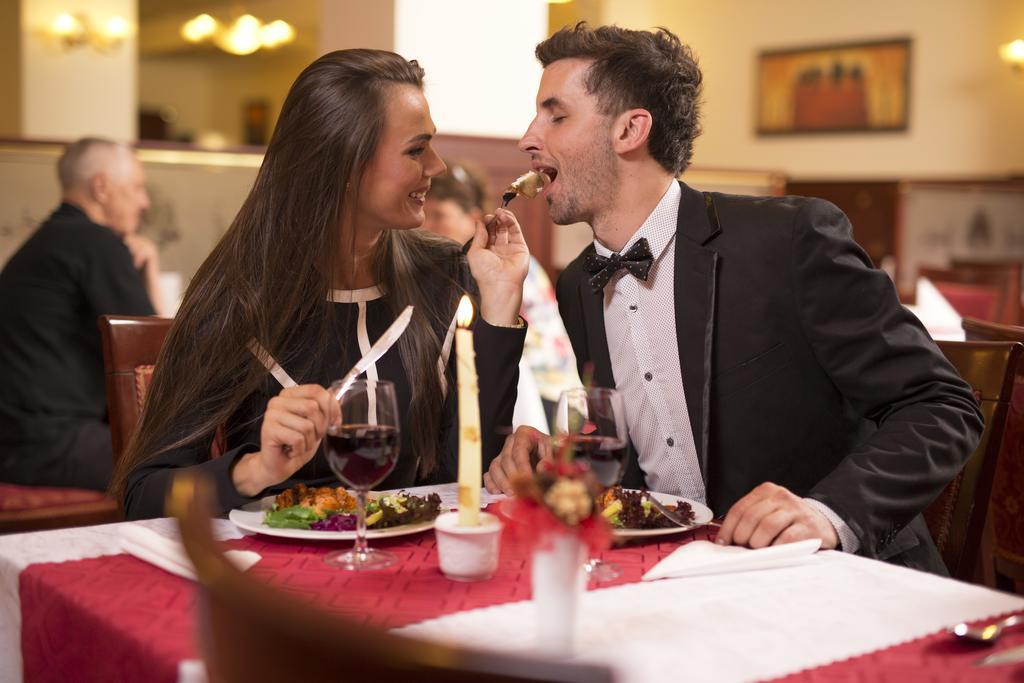 Spa Hotel Cajkovskij Karlovy Vary Ngoại thất bức ảnh