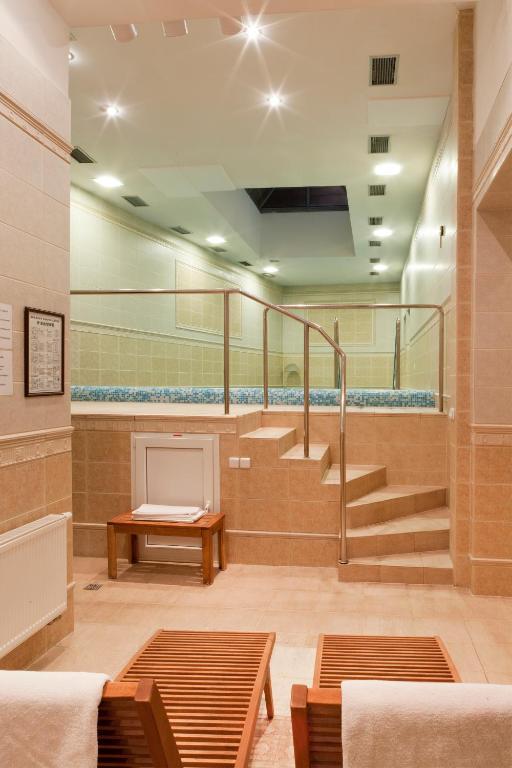 Spa Hotel Cajkovskij Karlovy Vary Ngoại thất bức ảnh