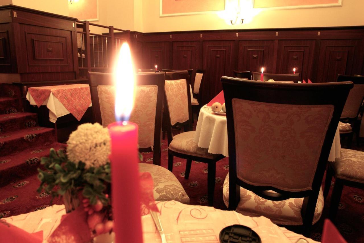 Spa Hotel Cajkovskij Karlovy Vary Ngoại thất bức ảnh