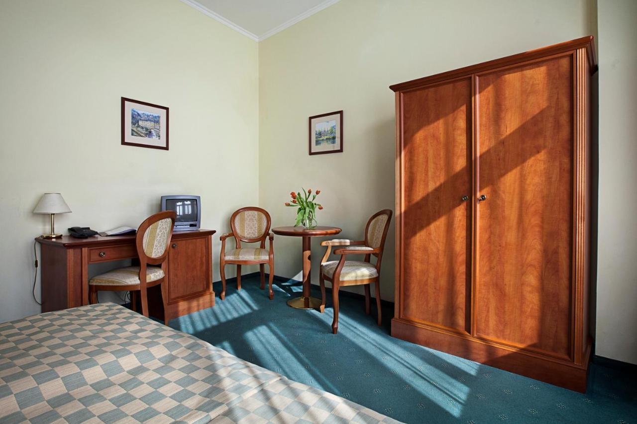 Spa Hotel Cajkovskij Karlovy Vary Ngoại thất bức ảnh